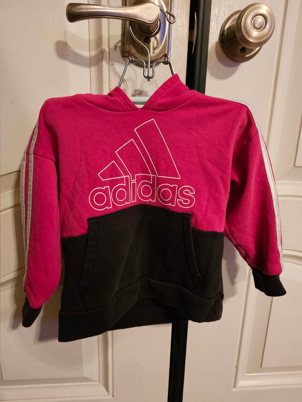 Adidas Hot Pink Hooded Sweatshirt with Black Pocket. Size 2T Like New.